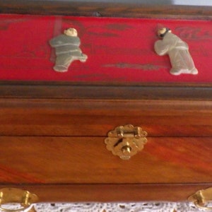 Jewelry box Asian figures red wood mid century vintage