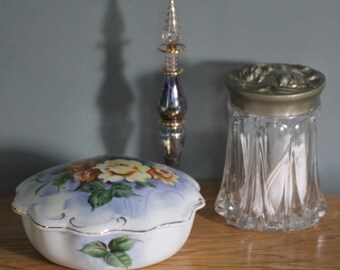 Jewelry dresser storage trinket box porcelain painted Ucagco Japan vintage