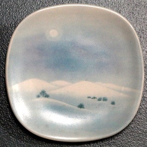Arabia Finland wall placque plate winter Siewers vintage