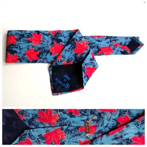 BRIONI vintage 80s necktie, patterned with autumn red leaves, nature, orange and blue, pure silk, hand-sewn in Italy, excellent condition.