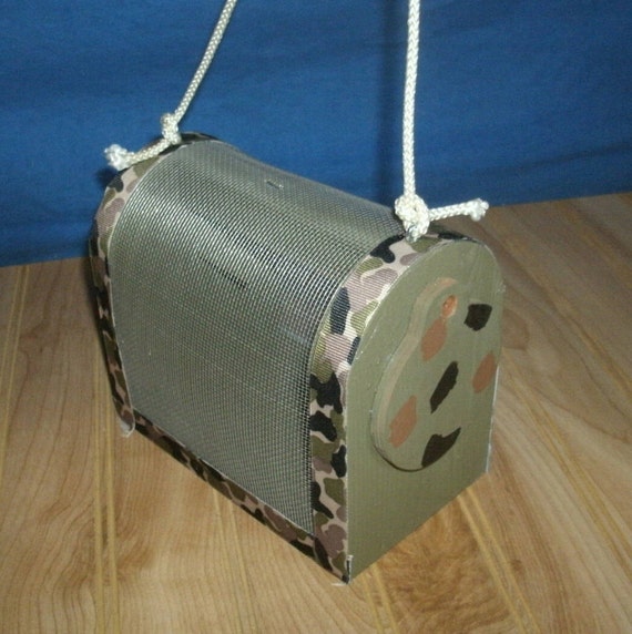 bug house toy