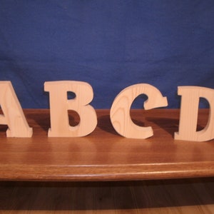 Letras de madera sin terminar de 4", letras de madera personalizadas, letras de pie DIY, letras del alfabeto de madera, letras para guardería, letras sin terminar de 4".