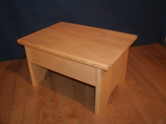 Shaker Foot Stool - unassembled and unfinished kit