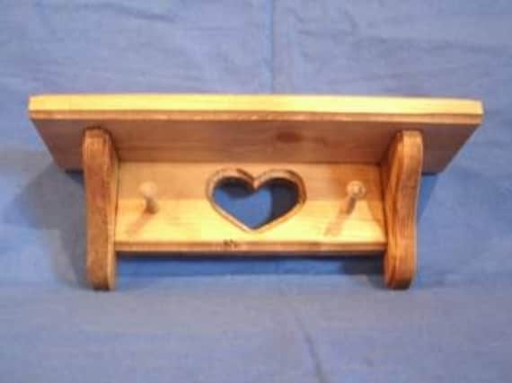 Rustic Country Wooden Pine 12 Shelf With Heart And Pegs Image 0