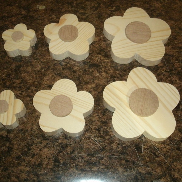 Unfinished wooden daisy, wooden daisy, tier tray daisy, wooden daisy cutout, wooden daisy shape, unfinished daisy flower, tier tray daisy