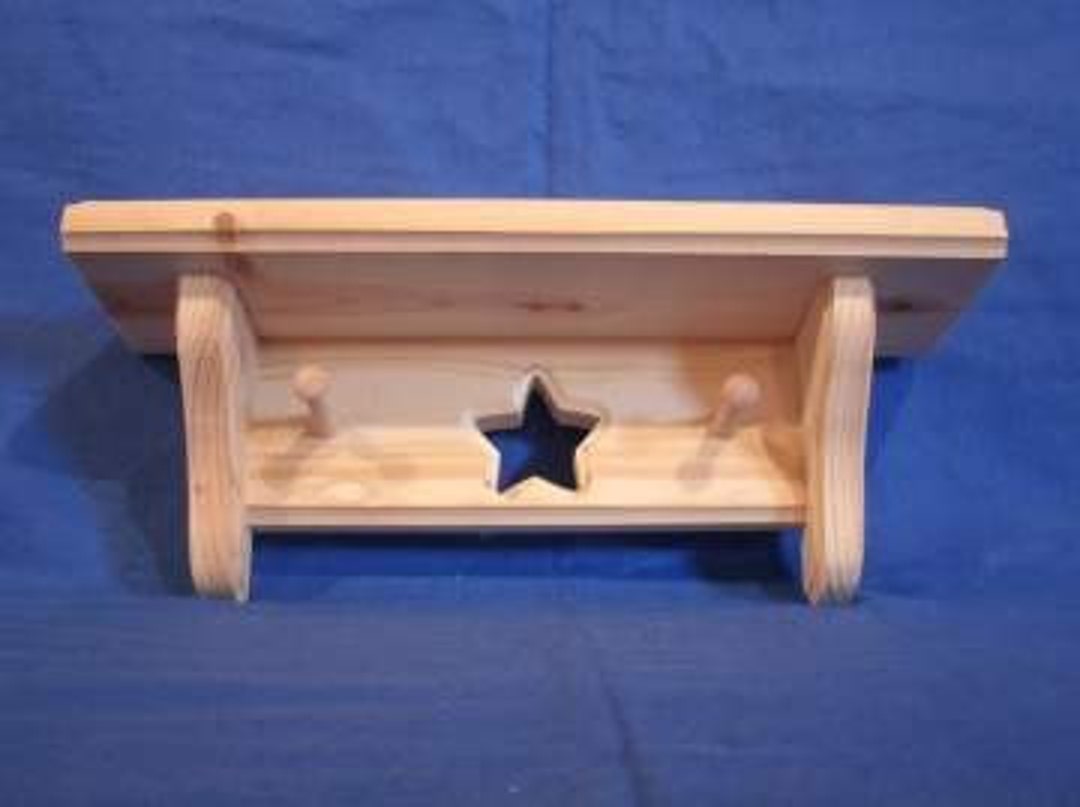 Rustic Country Wooden Pine 12 Shelf With Star and Pegs, Unfinished