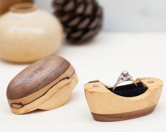 pebble ring box