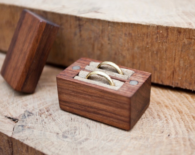Double Wedding Ring Box Ring Bearer Box Ring Holder Made to Order Etsy