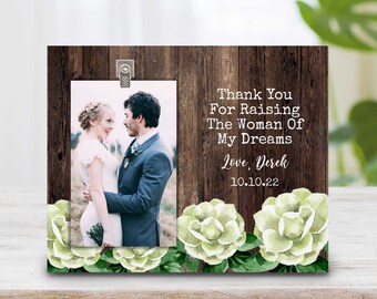 Mother Of The Bride Gift - Parents of the Bride Frame - Thank You For Raising The Woman Of My Dreams - Hydrangea Photo Frame Wedding Gift