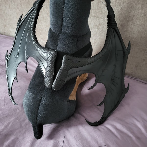 XL Goth cosplay faux soft form latex textured dragon wings Game of Thrones costume XL  breed