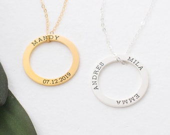 Custom Family Necklace • Eternity Circle Pendant • Personalized Name Necklace • Friendship Necklace • Gifts for Mom • NM50F41