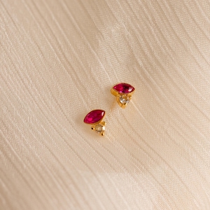 Marquise Geburtsstein Ohrstecker • Zierliche Edelstein Ohrstecker • Benutzerdefinierte Geburtsstein Ohrringe • Personalisierter minimaler Schmuck • Mutter Geschenk • CM90