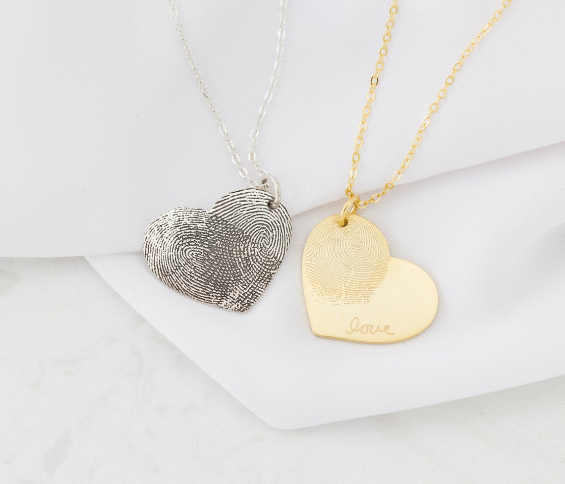 Custom Heart Charm Fingerprint Necklace Personalized With Fingerprint and Handwriting With The Availability of 3 Colors: Silver, Gold, and Rose Gold