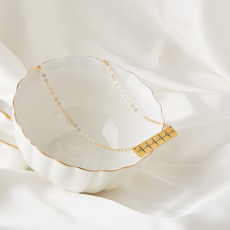 Collana con battito cardiaco personalizzato • Collana con barretta personalizzata • Collana con ecografia • Collana con ECG • Regalo commemorativo • Regalo per la mamma • Regalo per l'infermiera • NM22 immagine 2