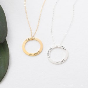 Custom Family Necklace Eternity Circle Pendant Personalized Name Necklace Friendship Necklace Gifts for Mom NM50F41 image 3