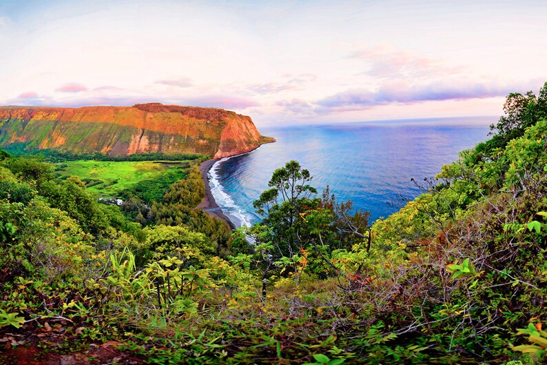 Hawaii Waipo Valley Lookout