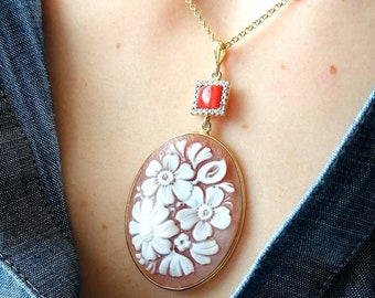 Necklace with cameo and coral