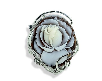 Ring with rose cameo and 925 silver setting