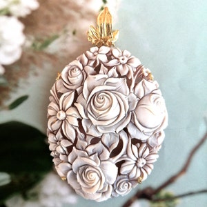 Large flower cameo