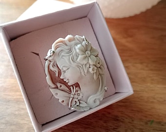 Cameo ring from Torre del Greco