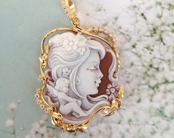 Original cameo pendant with woman and putto