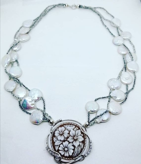 Pearl and deals topaz necklace