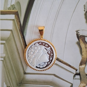 Italiaanse camee hanger en verguld zilver