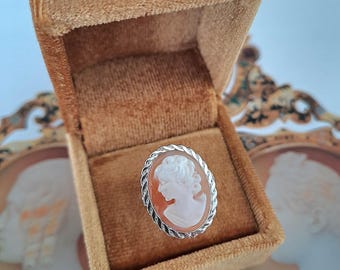 Vintage style cameo ring, vintage cameo jewelry