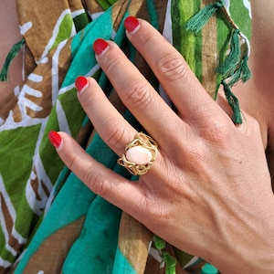 Pink coral ring in gilded silver
