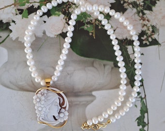 Pearl necklace with real handmade cameo made in Torre del Greco