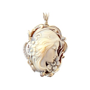 Torre del Greco cameo pendant with woman profile