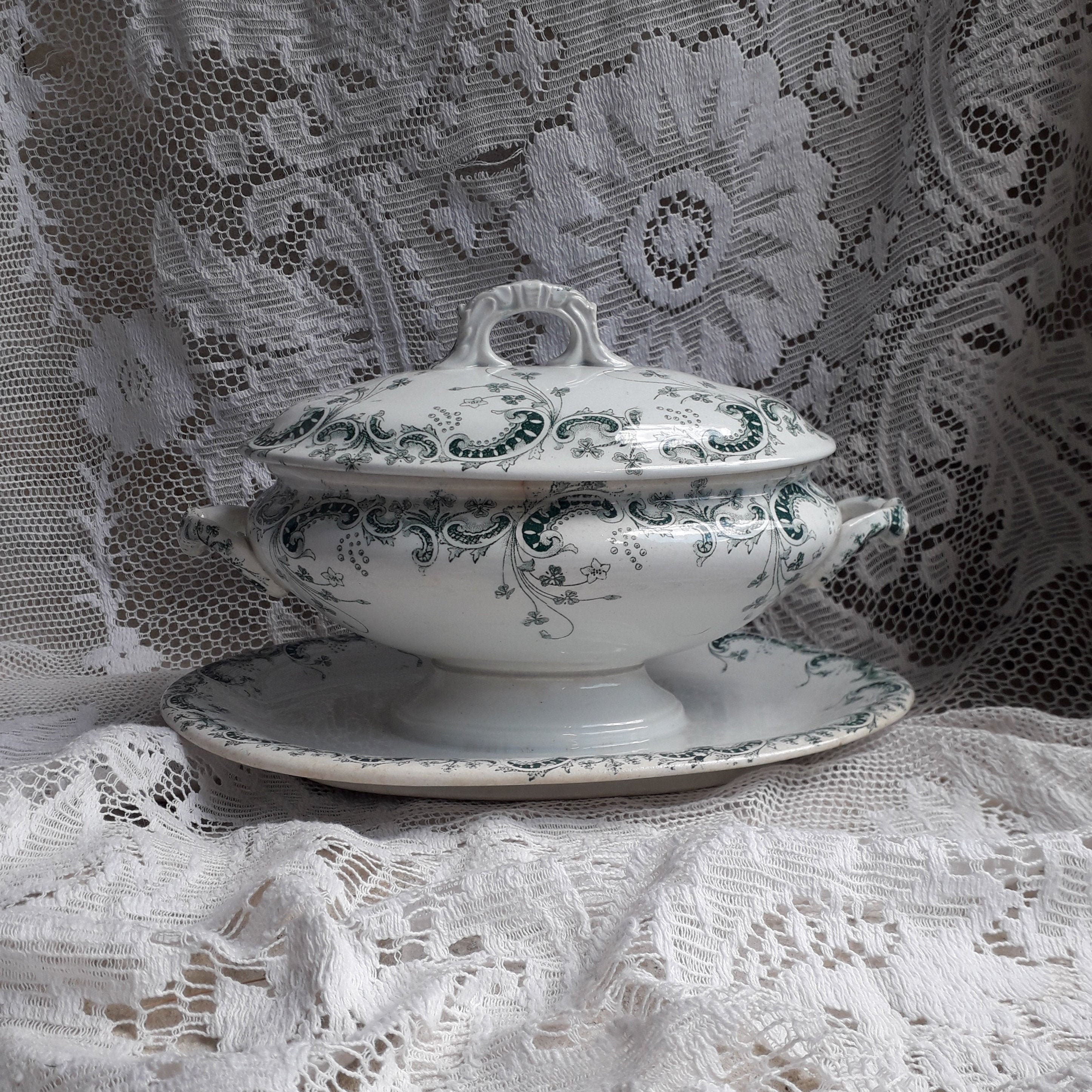 Français Antique Ironstone Lidded Sauce Boat avec Teal Transferware Pattern, Gravy Boat, Labonnevie7