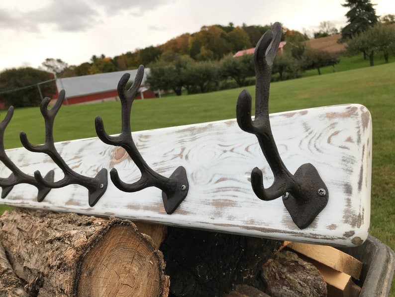 Rustic Coat Rack / Wall Mount Coat Rack / Cabin Coat Hook / Etsy Sweden