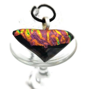 Triangle forme dichroïque Dichroic Fused Verre Pendentif Collier, Noir, Orange, Vert, Violet, Bijoux, Mode ethnique, Boho, Hippie, Cadeau de déclaration image 3