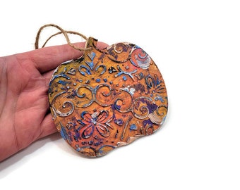 Pumpkin Wooden Textured Boho Style Gift Tag Painted Autumn Pumpkin Ornament Wine Bottle Gift Card Birthday Teacher Gift Wrap Embellishment