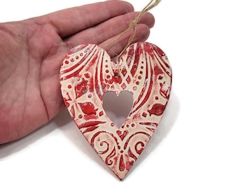 Valentines Day Heart Wooden Textured Gift Tag Painted Heart Ornament Boho Style Gift Wrap Card Birthday Teacher Gift Embellishment For Gft