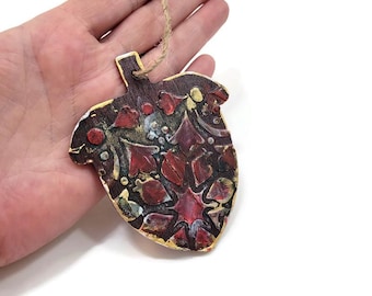 Textured Wooden Acorn Gift Tag: Hand-Painted Fall Ornament