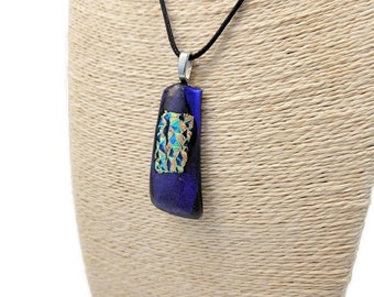 Bleu dichroïque avec or Patchwork Design Collier pendentif en verre fondu, Étincelle, Boho, Hippie, Bijoux, Cadeau de femme, Anniversaire, Couleur vibrante