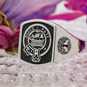 Duncan Scottish Clan Engraved Signet Ring | Sterling Silver | Family Crest | Coat of Arms | Perfect Personalised Gift for Him and Her