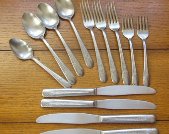 13 Pieces Of Vintage Stainless Steel International Silco Pattern Ins206 Made In USA