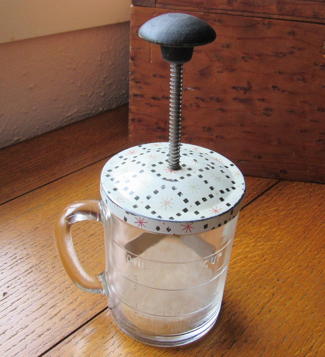 Glass Nut Chopper, Vintage 50s Anchor Hocking With Measures and Handle