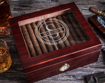 Engraved glass top cigar humidor - Personalized humidor box is a great gift for groomsmen, friends, family members or your lovely one.