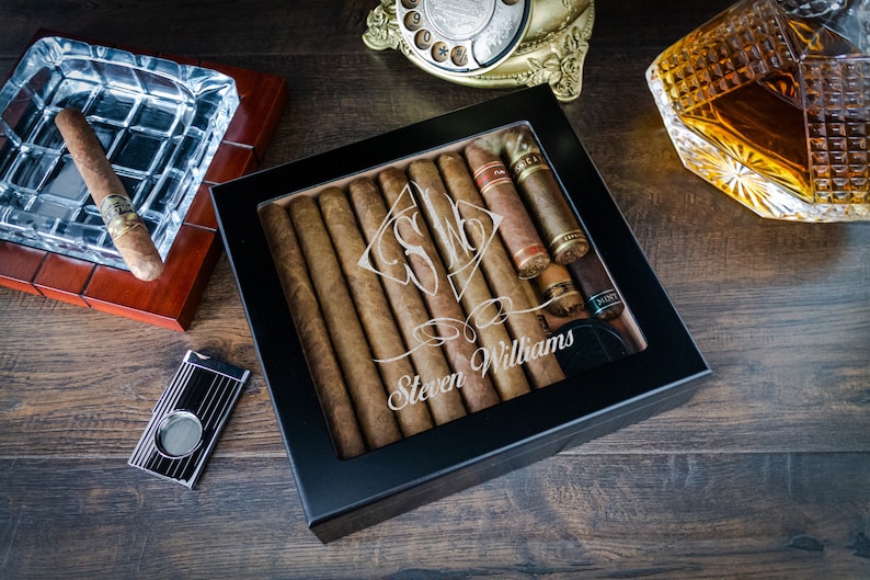 Engraved glass top cigar humidor Personalized humidor box is a great gift for groomsmen, friends, family members or your lovely one. image 6