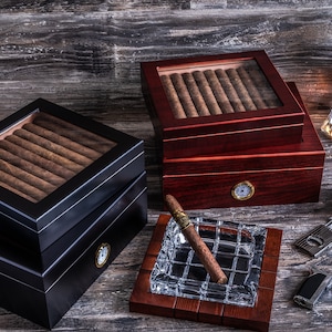 Engraved glass top cigar humidor Personalized humidor box is a great gift for groomsmen, friends, family members or your lovely one. image 9