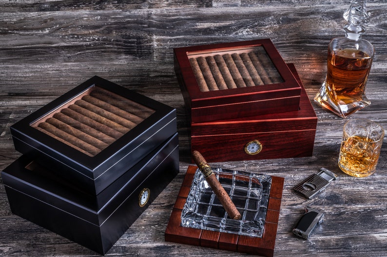 Engraved glass top cigar humidor Personalized humidor box is a great gift for groomsmen, friends, family members or your lovely one. image 9