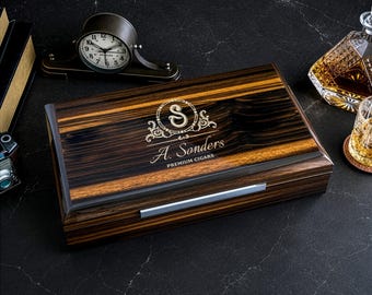 Luxury Cigar Humidor Set, Personalized Ebony Humidor, Engraved Wedding Gift for Groom, Cigar Lover Gift for Him, Groomsmen Cigar Set