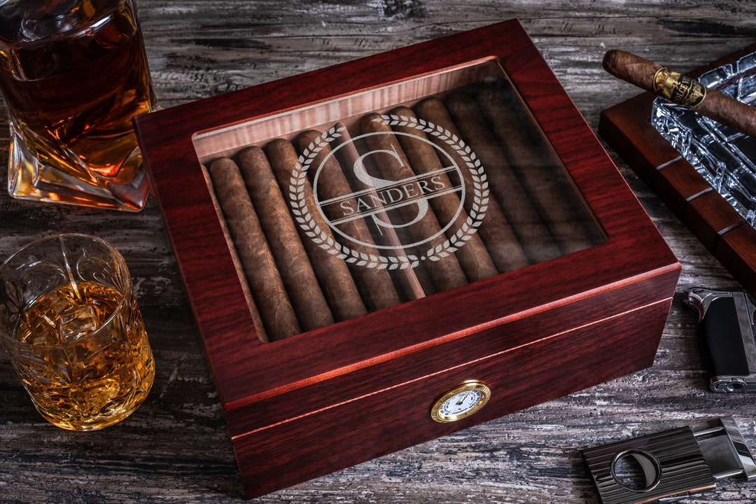 Engraved Glass Top Cigar Humidor Personalized Humidor Box is a Great
