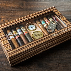 Custom Engraved Glass Top Humidor - Spanish Cedar Lined