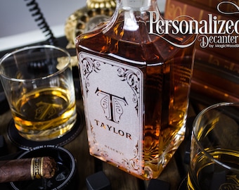 Engraved Whiskey Decanter - Personalized Gift for Groomsmen, Wedding