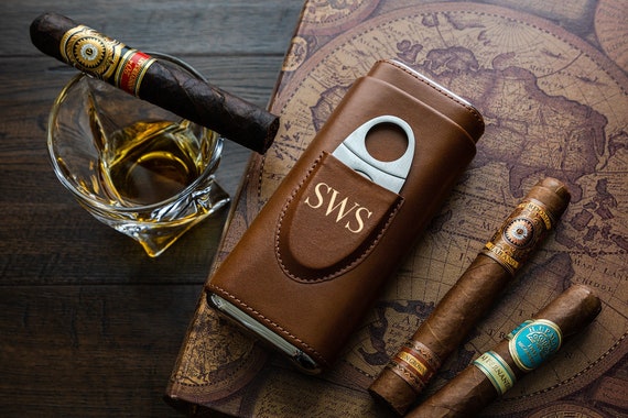 Personalized Cigar Case with Cutter, Engraved Vegan Leather Cigar Holder, Groomsmen Cigar Gift, Best Man Gift, Wedding Gift for Him